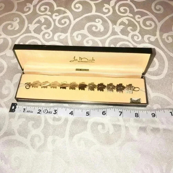 LA Mode Original - Hand Engraved - Leaf Link 12K Gold Filled Bracelet - Picture 5 of 6